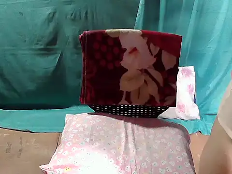 HotAsian Yazzi69 online show from 04.21.26