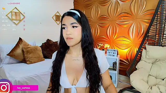 Ivycortes online show from 12.22.25