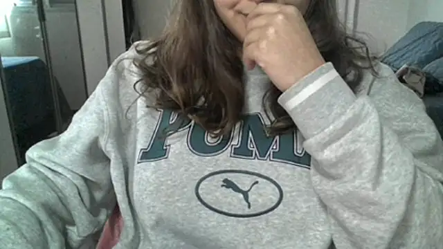 Snapshot of xxxluana chatting on 05.21.26 xxxluana online show from 05.21.26