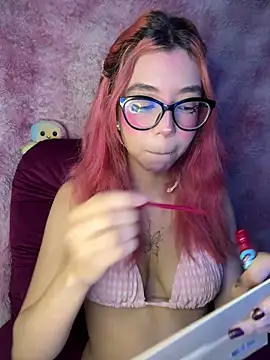 Valen-Foxx1 online show from 04.21.26