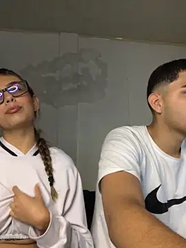 Snapshot of Sharlotte_Davin chatting on 11.28.25 Sharlotte Davin online show from 11.28.25