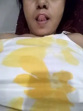 Hott myraa online show from 01.08.26