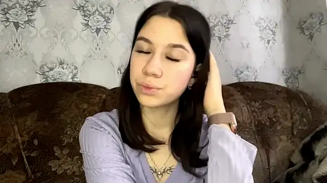 Snapshot of DebbiGoodknight chatting on 12.14.25 DebbiGoodknight online show from 12.14.25