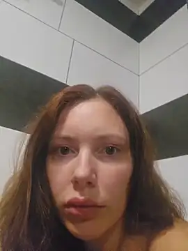 Snapshot of Megintbeus chatting on 11.21.25 Megintbeus online show from 11.21.25