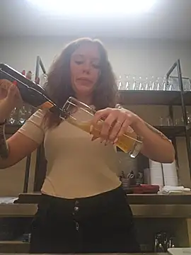 Snapshot of Megintbeus chatting on 11.23.25 Megintbeus online show from 11.23.25