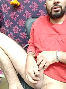 Cute Lucky online show from 11.20.25