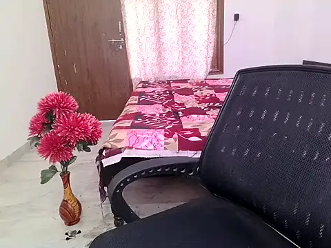 shivani sharma 2 online show from 11.23.25