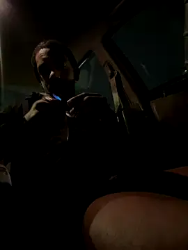 Snapshot of homedeepstrokes215 chatting on 12.05.25 homedeepstrokes215 online show from 12.05.25