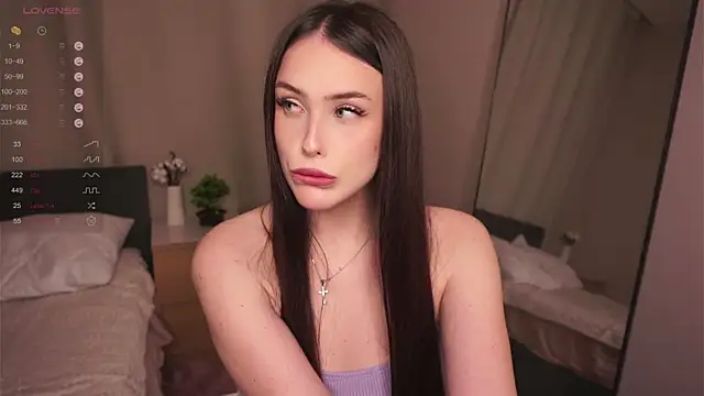 Snapshot of LeeHartrick chatting on 11.29.25 LeeHartrick online show from 11.29.25