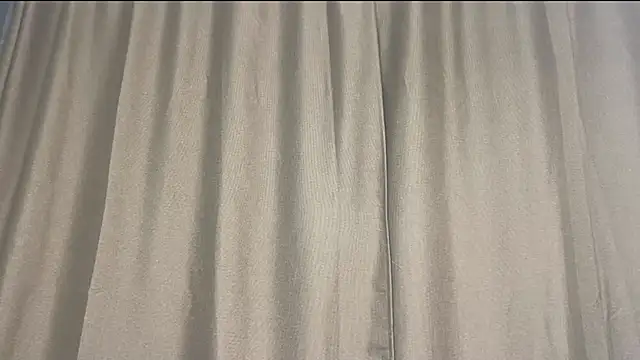 Snapshot of DivaRay chatting on 11.30.25 DivaRay online show from 11.30.25