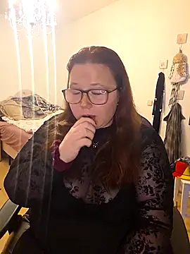 NaughtyNiia online show from 12.14.25