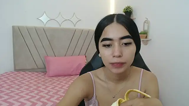 xoxo melany online show from 04.13.26