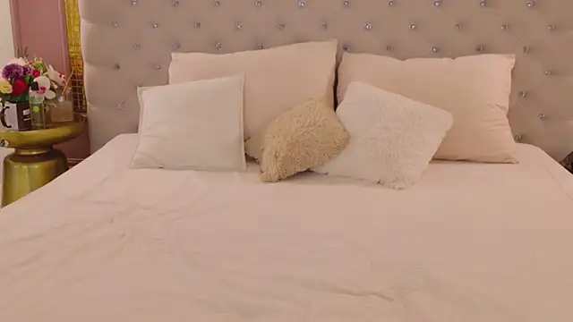 LilyLevine online show from 01.13.26