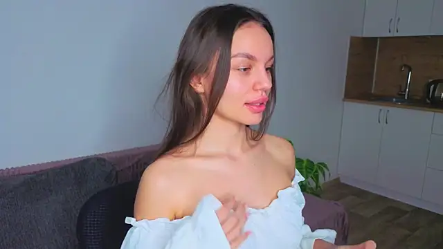 Tiffany Sweetie online show from 03.30.26