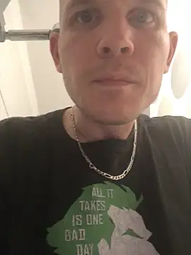 Spielzeugtwink online show from 06.17.26