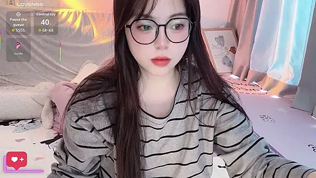 Snapshot of -Angela chatting on 12.02.25 -Angela online show from 12.02.25