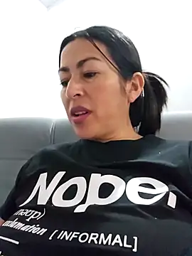 Snapshot of JustSamantha_ chatting on 12.14.25 JustSamantha online show from 12.14.25