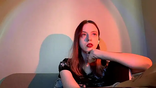 LulyClouds online show from 11.20.25