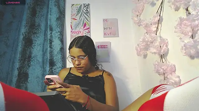 chleo rosse online show from 01.05.26