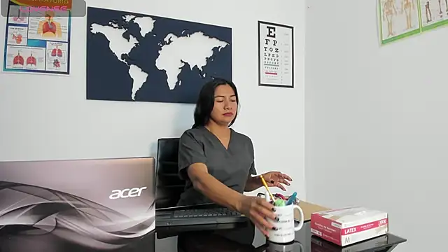 Snapshot of Nanku_Na chatting on 12.14.25 Nanku Na online show from 12.14.25