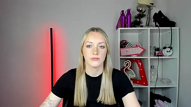 EvelynBlond online show from 06.04.26