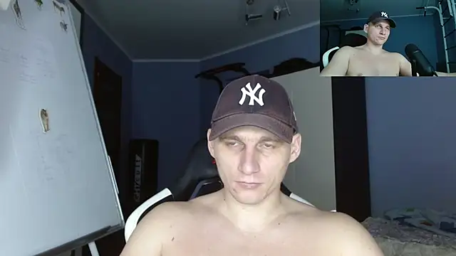 Snapshot of Poliglotjoe1 chatting on 11.26.25 Poliglotjoe1 online show from 11.26.25