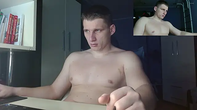 Snapshot of Poliglotjoe1 chatting on 12.05.25 Poliglotjoe1 online show from 12.05.25