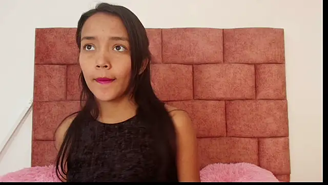 Snapshot of Full_Ass_nasty chatting on 12.16.25 Full Ass nasty online show from 12.16.25