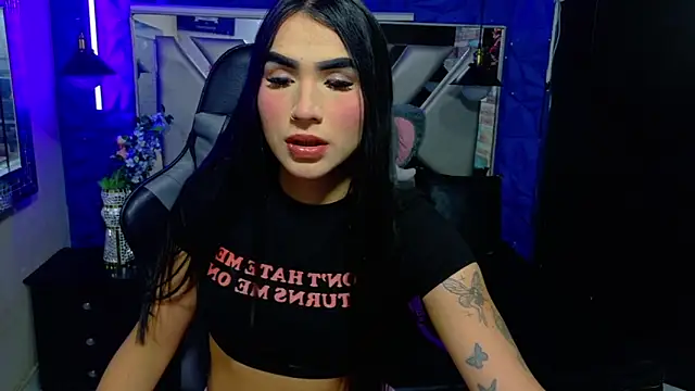 Evangeline Star1 online show from 12.18.25