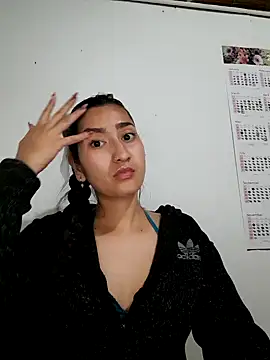 Snapshot of Marilyn_1-2 chatting on 12.17.25 Marilyn 1-2 online show from 12.17.25