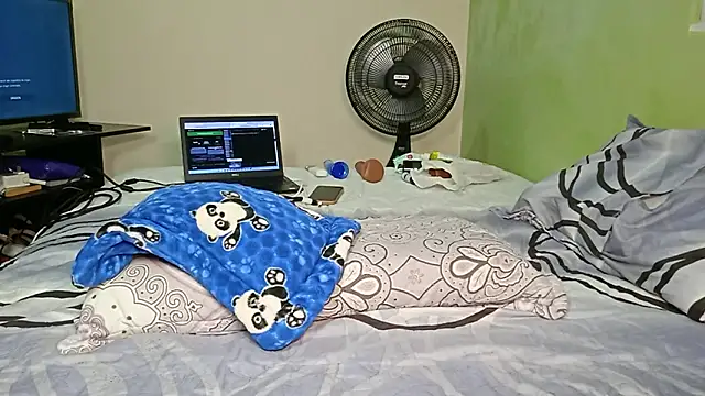 nelielg6 online show from 02.11.26