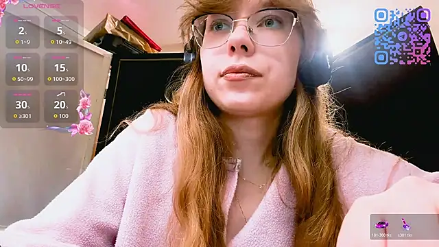 Snapshot of LouettaTornese chatting on 12.01.25 LouettaTornese online show from 12.01.25