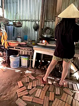 Snapshot of XndSeraphina chatting on 11.27.25 XndSeraphina online show from 11.27.25