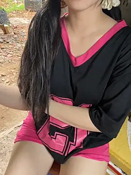 XndSeraphina online show from 02.26.26