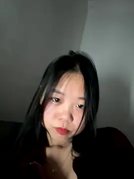 Snapshot of Kiee-lee chatting on 11.24.25 Kiee-lee online show from 11.24.25