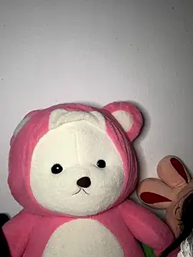 Snapshot of Kiee-lee chatting on 12.02.25 Kiee-lee online show from 12.02.25