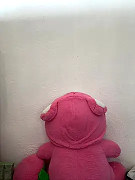 Snapshot of Kiee-lee chatting on 12.15.25 Kiee-lee online show from 12.15.25