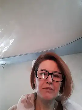 Snapshot of LanaOlbenst chatting on 12.05.25 LanaOlbenst online show from 12.05.25