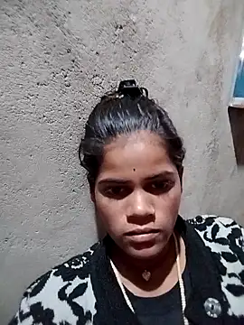 Snapshot of mamata_jo chatting on 12.21.25 mamata jo online show from 12.21.25