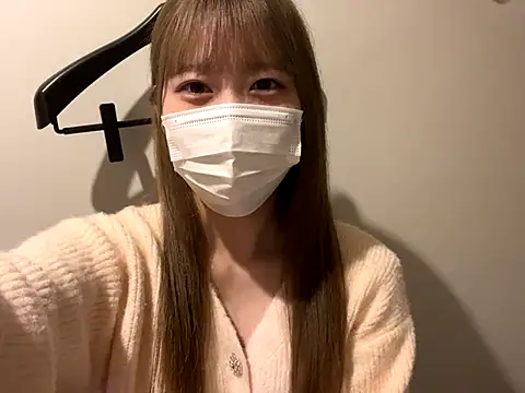 Snapshot of binyu_rua chatting on 11.25.25 binyu rua online show from 11.25.25