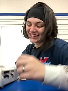 Kora Kat online show from 12.14.25