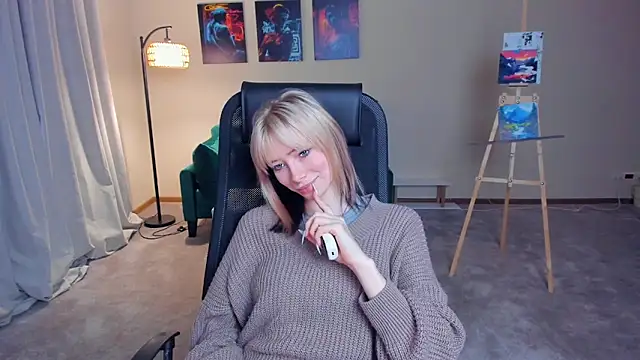 AuraMcvea online show from 11.21.25