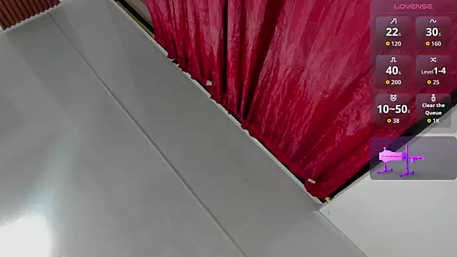 Snapshot of Latina_candy01 chatting on 11.25.25 Latina candy01 online show from 11.25.25