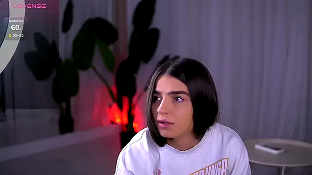 Snapshot of PureEllieX chatting on 11.28.25 PureEllieX online show from 11.28.25