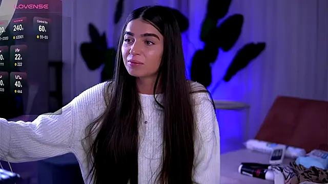 Snapshot of PureEllieX chatting on 12.05.25 PureEllieX online show from 12.05.25