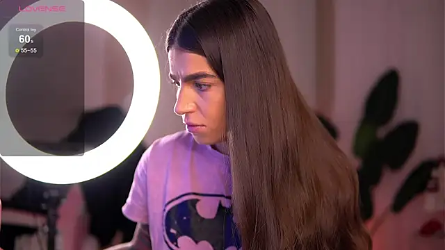 Snapshot of PureEllieX chatting on 12.15.25 PureEllieX online show from 12.15.25