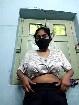 Miss tinaaa online show from 12.20.25