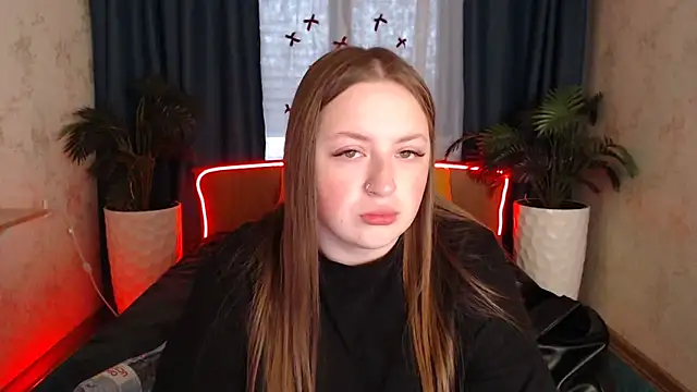 Snapshot of GirlPlayer chatting on 12.16.25 GirlPlayer online show from 12.16.25