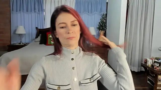 Charlotte-Willson online show from 12.13.25