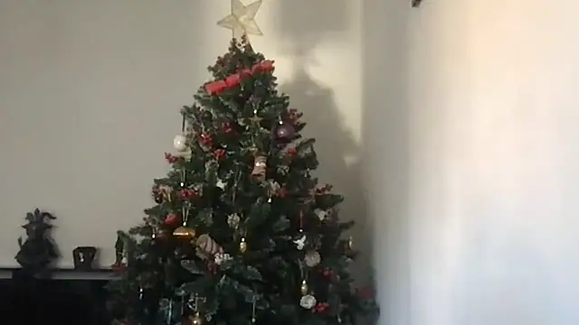 LittlemissjuicyJ online show from 12.02.25